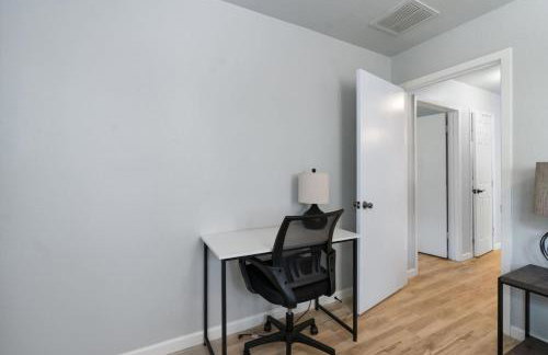 Immediate Access to Highway 35 - Remodeled Haven - Foto 12