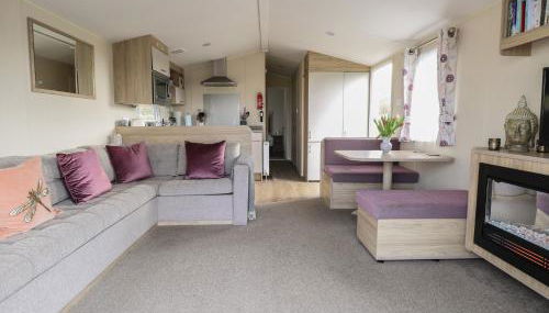 Breathing Space - Photo 5