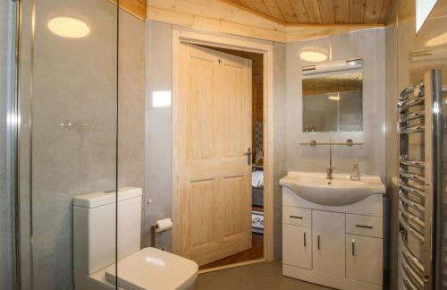 Astbury Falls Luxury Retreats - Photo 12