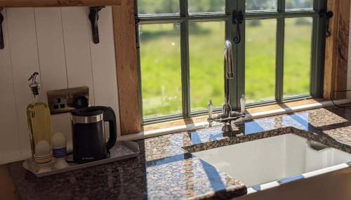 Kenny’s Hut - Foto 5