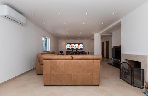 Villa with swimming pool - Foto 11