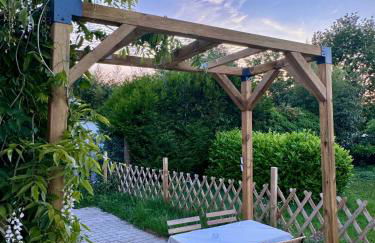 Exquisite tiny house with garden and air con - between Paris-Disneyland - 3mins from train station - Foto 1