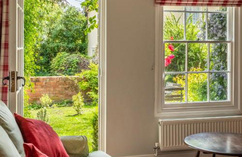 Adorable cottage with a log burner in heavenly village - Constable Lodge - Foto 11