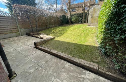 Milton Keynes 3BR, Stylish Home, Sleeps 5, Families Stays, Parking , Fast WiFi - Foto 41