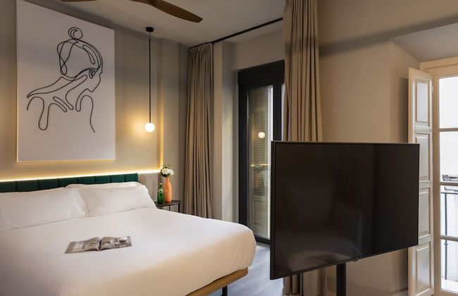 Coeo Peña Design Apartments - Photo 2