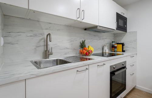 HostWise - Modern Flat with a Suite - Foto 10