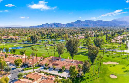 Spectacular condo with private golf privileges includes golf cart on Monterey Country Club !! - Foto 43