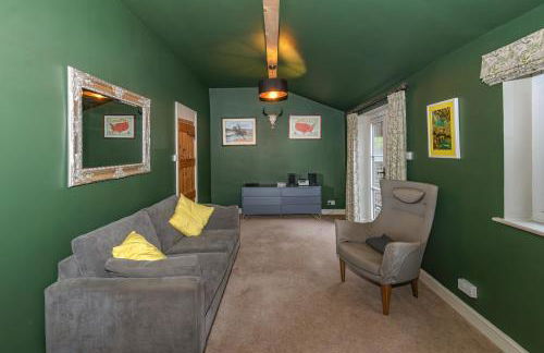 Dulcote Gem 3 Bed 3 Bath Parking & Cathedral Views - Photo 56