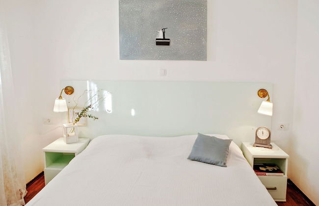 Delightfully Decorated Apartment with Sea View near Beach - Foto 6