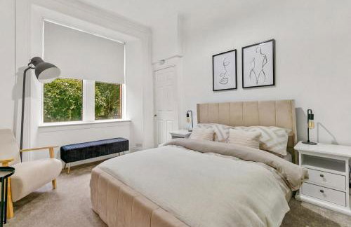 Free Parking - Sleeps 2 - 1 Bed Tenement - Renfrew - Foto 20