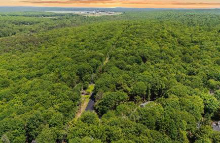 Maple Oasis by Avantstay Newly Built w/ Hot Tub, Game Room & Fire Pit - Foto 72