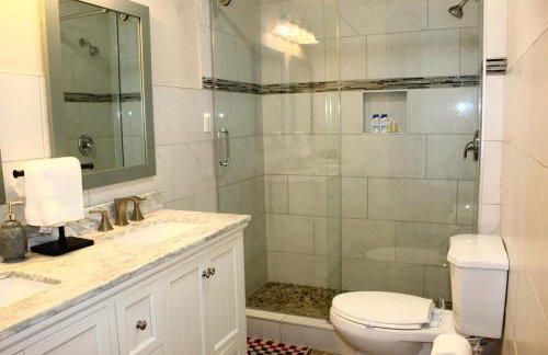 Cozy, Relaxing 4-Bedroom House in Forest Park - Foto 12