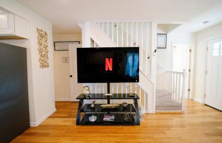 5BR & 4BA Lovely House with Beautiful Backyard in VA - Foto 30