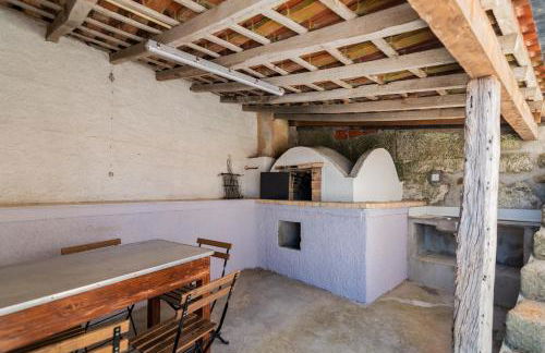 Casa de Lagarinhos JACUZZI SPA JOGOS GYM - SERRA DA ESTRELA - SEIA - GOUVEIA - Foto 8