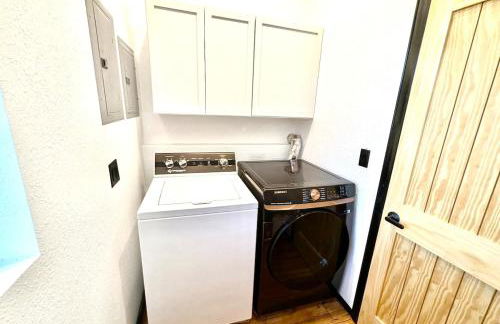 The Upstairs Escape - Foto 25