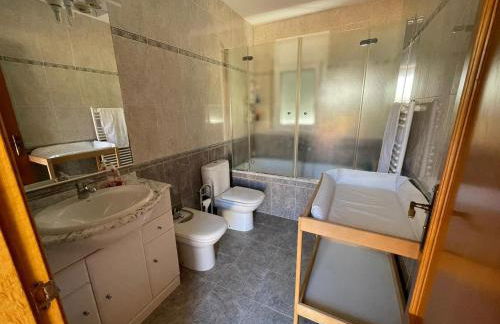 Pet-Friendly Villa with Pool - Foto 20