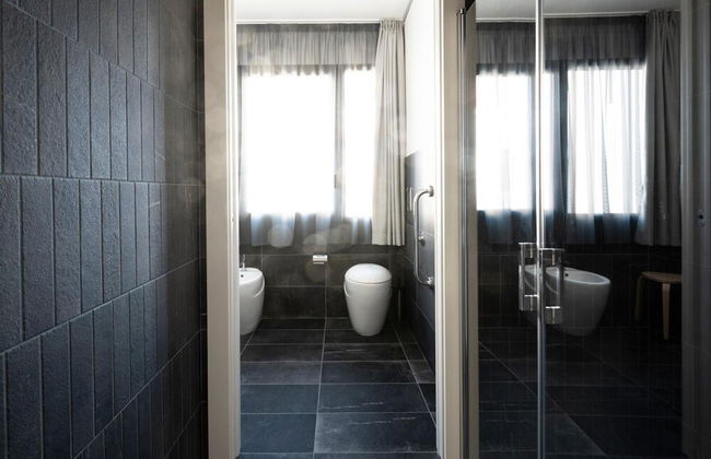 Alkamuri Posh Hotel Spa 110 Suite Superior - Photo 8