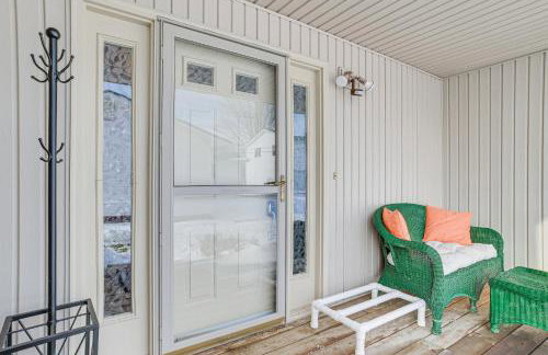 Porch and Views Waterfront Home on Houghton Lake! - Foto 32