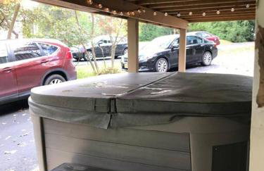 Beautiful Chalet with Hot Tub & Sauna in Poconos - Foto 5