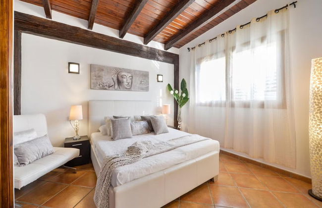 Modern Villa With Pool Near Town - Foto 4