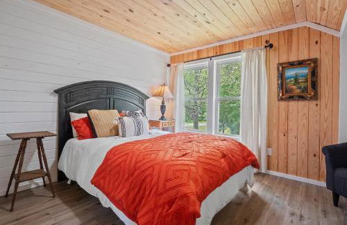 L & L Lodge - Six Bedrooms! Pet-Friendly! - Foto 24