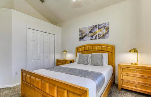 Large Home-Private Pool, Spa, and Pet Friendly Sleeps 12 - Foto 29