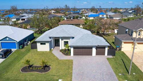 Peaceful retreat FREE heated salt water pool! - Foto 3