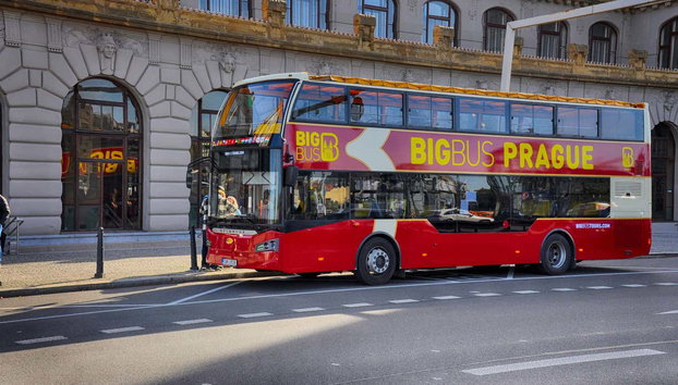 Autobús turístico de Praga, Big Bus - Foto 4, Una de las paradas del autobús turístico