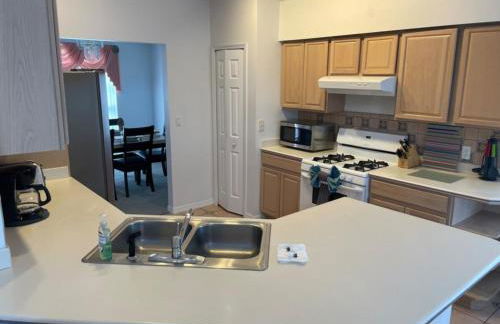 Fabulous 4 Bed South Facing Lake View Near Disney - Foto 6