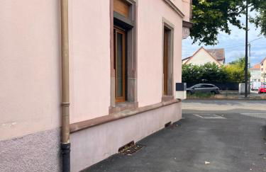 Au Cheval Blanc - Appartement Familial 6P Parking privé proche Colmar Centre - Foto 32