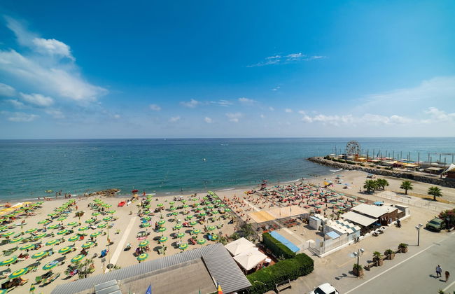 Tre Balconi Sul Mare Beach - Foto 17