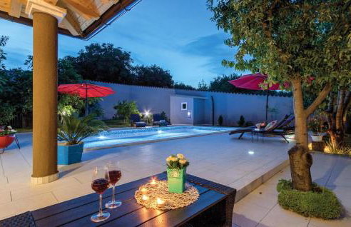 2 Bedroom Beautiful Home In Pula - Foto 8