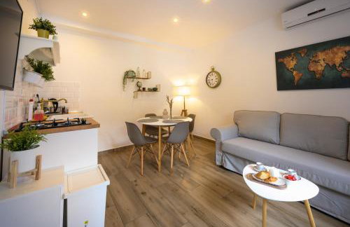 Mila and Jurija Formenti 2 apartments in heart of nautic marina, with heated swimming pool May till October, bikes, Sup, kajak, free parking in our garden - Photo 17