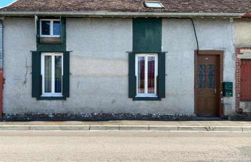 Au Bouquet Troyen - Wifi - Calme et tranquillité - Foto 2