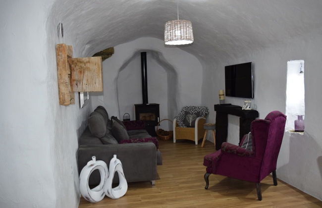 Cuevas Helena - Foto 17