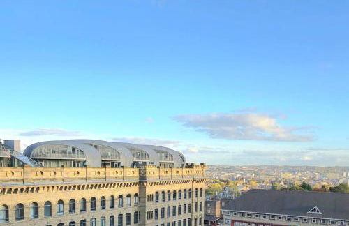 Modern Duplex Penthouse Panoramic Views & Parking - Foto 9