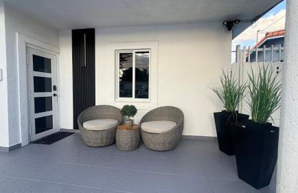 Beautiful House 7 min from Miami Airport w FREE parking - Photo 69