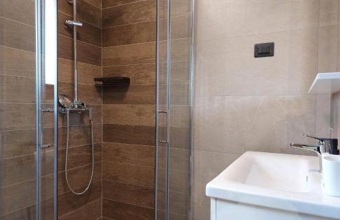 Lovely Home In Podpican With Wifi - Foto 29