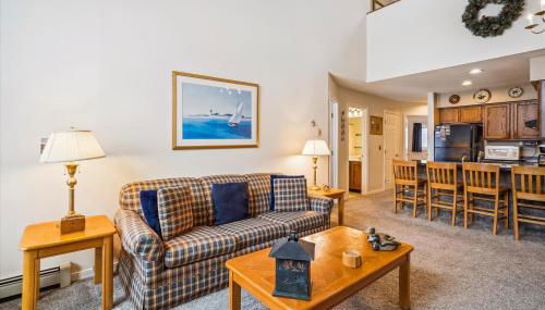 Charming 2-Bedroom Slopeside at Pico Mountain E304 - Foto 3