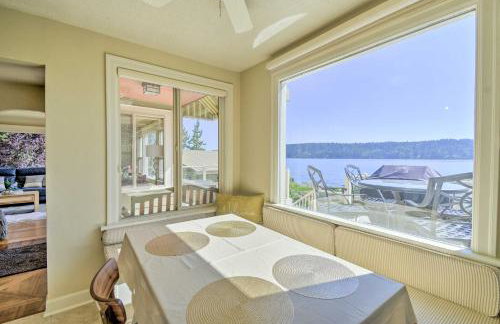 Direct Beach Access Getaway on Port Orchard! - Foto 7