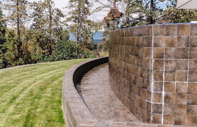 Lakeview Luxury Home in Vineyard w Infinity Pool hot tub - Photo 14