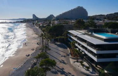 Appartement climatisé les pieds dans l'eau pour 6 personnes avec 1 suite parentale, 1 chambre double et 1 mini chambre Piscine sur le toit clim garage - Foto 11