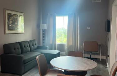 Renovated Condo near Disney Free Shuttle to Parks - Foto 10