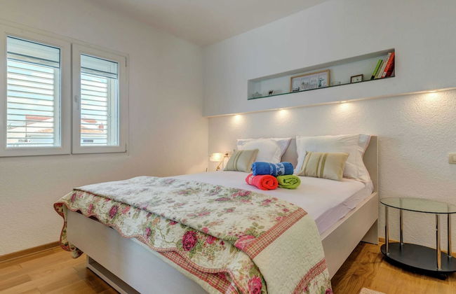 Apartment in Arbanija With Terrace - Foto 6