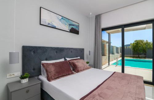 Lea Villa - Brand New Modern Villa - Photo 4