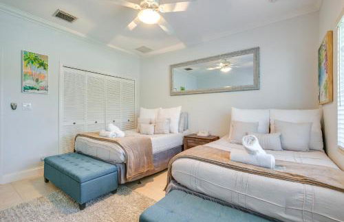 Canal Access and Pool Lighthouse Point Getaway! - Foto 25