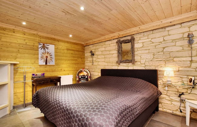 Luxurious Holiday Home with Hot Tub & Sauna in Houffalize - Foto 2