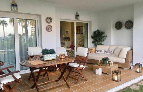 MI CAPRICHO, Beachfront, Grownfloor, Private Garden & Terrace - Photo 22