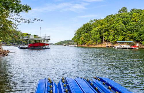 4bd Waterfront House in Lake Lanier with HotTub, FirePit, Wifi, Ping Pong and 2 Kaya - Foto 40