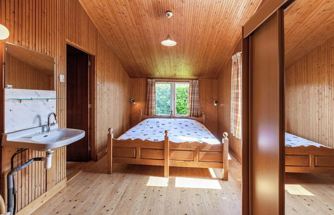 Peaceful Holiday Home near Center in Burgh Haamstede - Foto 3